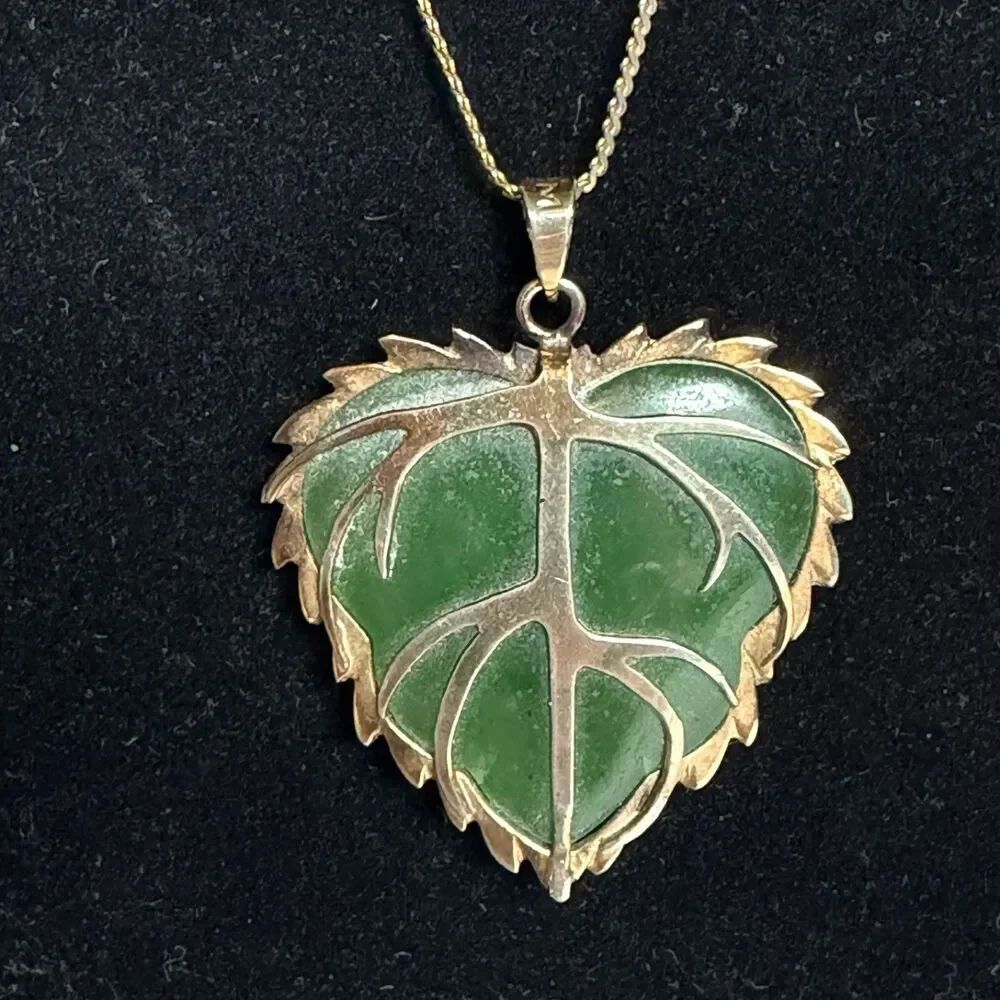 Vintage Sterling Silver Green Stone Leaf Heart Pendant Necklace 24" Chain